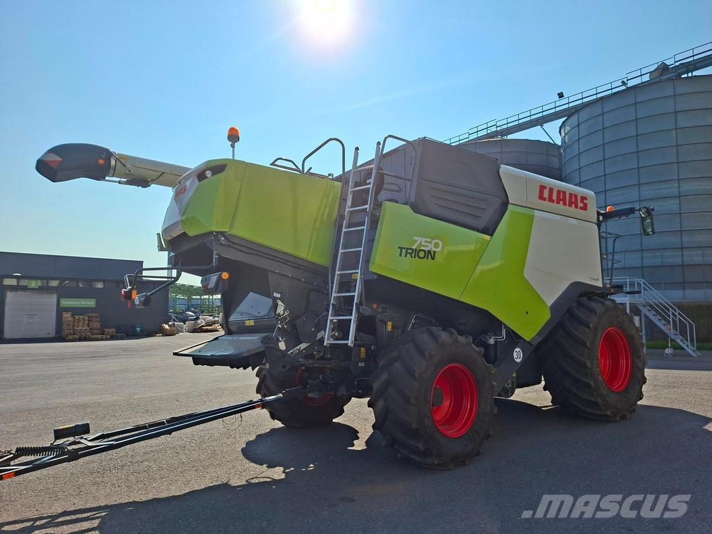 CLAAS TRION B750 Ceifeiras debulhadoras