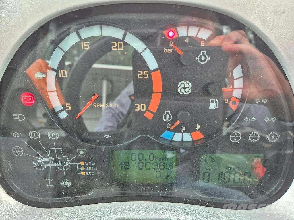 Deutz-Fahr AGROTRON 200 الجرارات