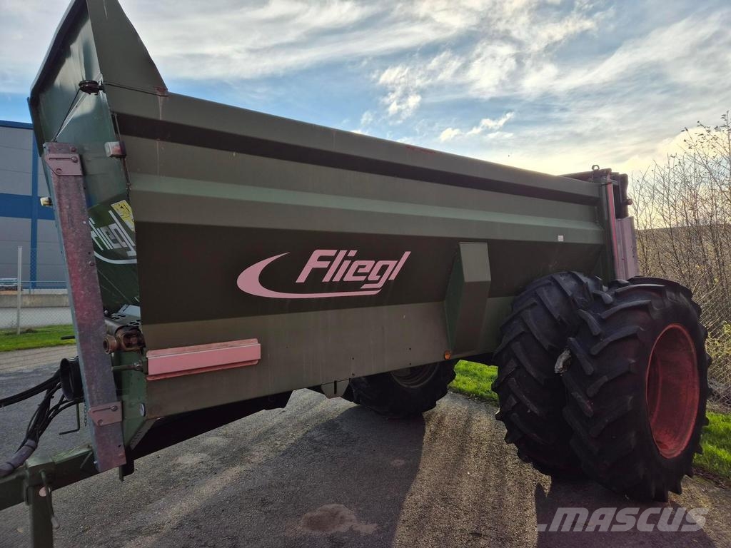 Fliegl ETB18 معدات توزيع السماد العضوي