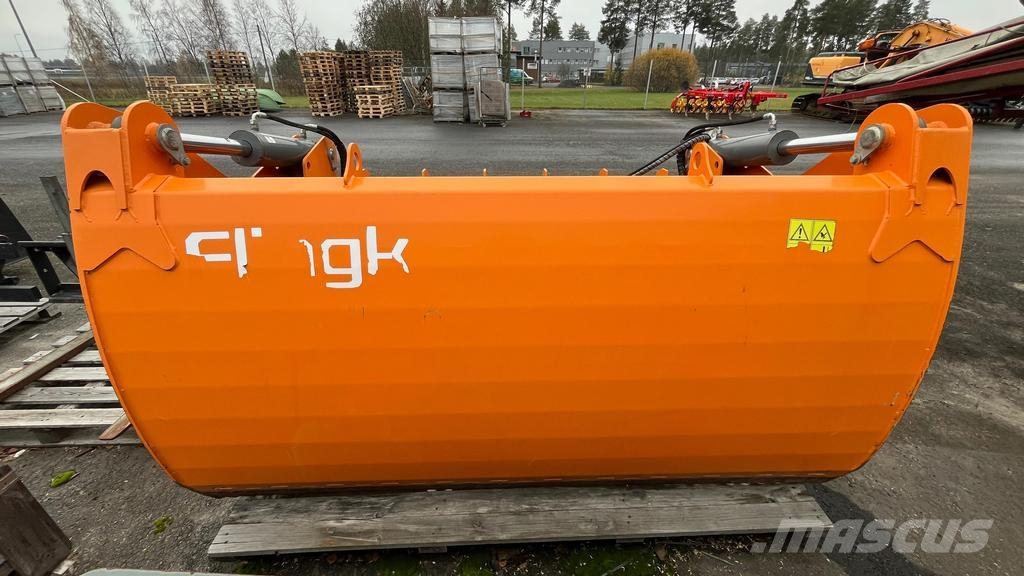  FLINCK 2400T REHULEIKKURI Silo equipment