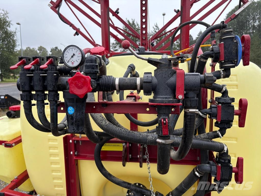 Hardi 800/12 Pulverizatoare autopropulsate