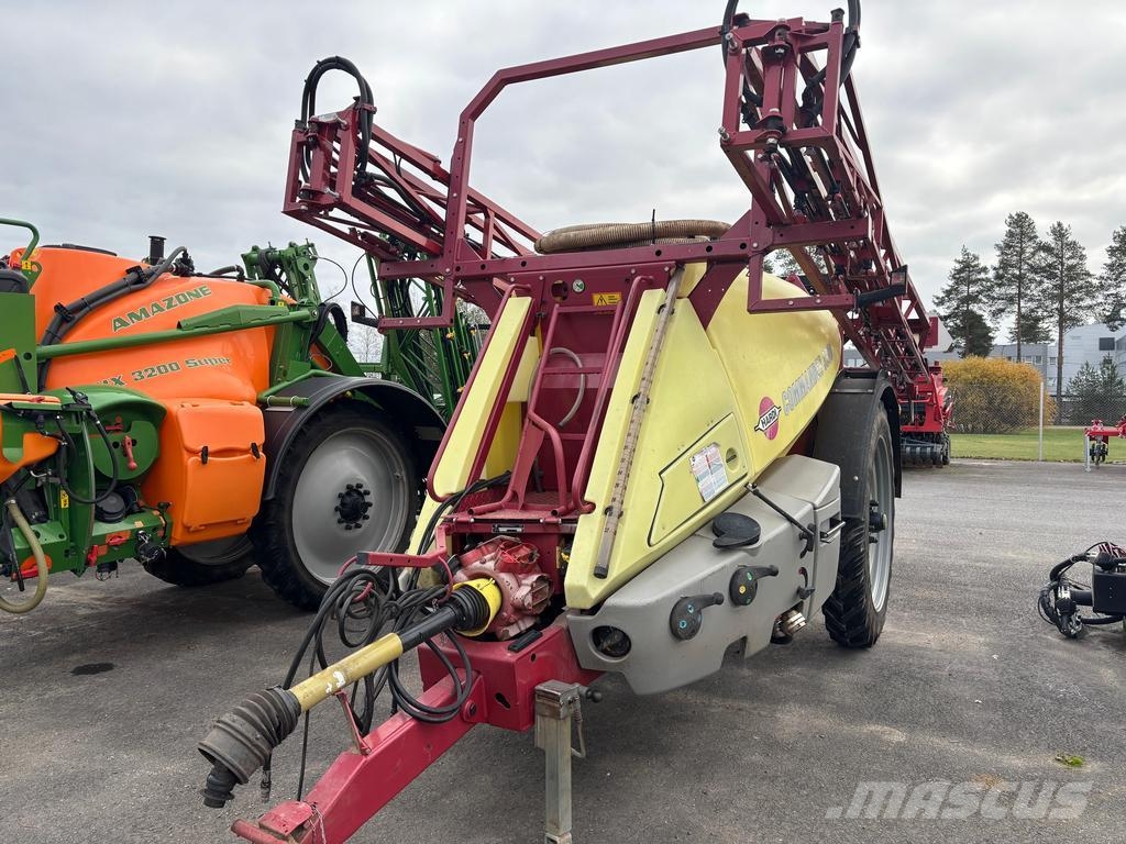 Hardi COMMANDER 3200 自走式噴霧器