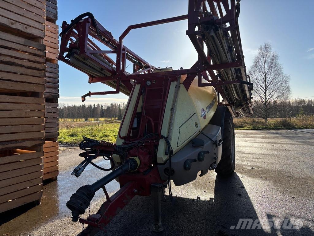Hardi COMMANDER 3200 TWIN Farm machinery