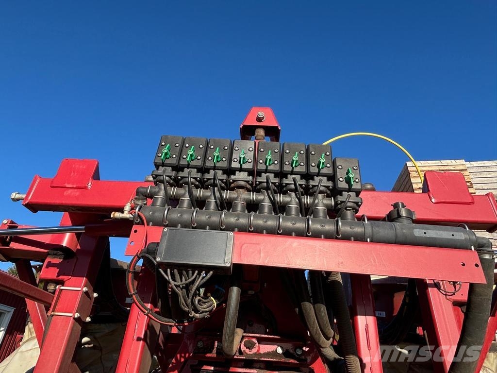 Hardi COMMANDER 3200 TWIN Farm machinery
