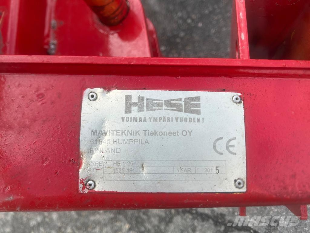 Hese HE 1-25 زلاقات الطرق