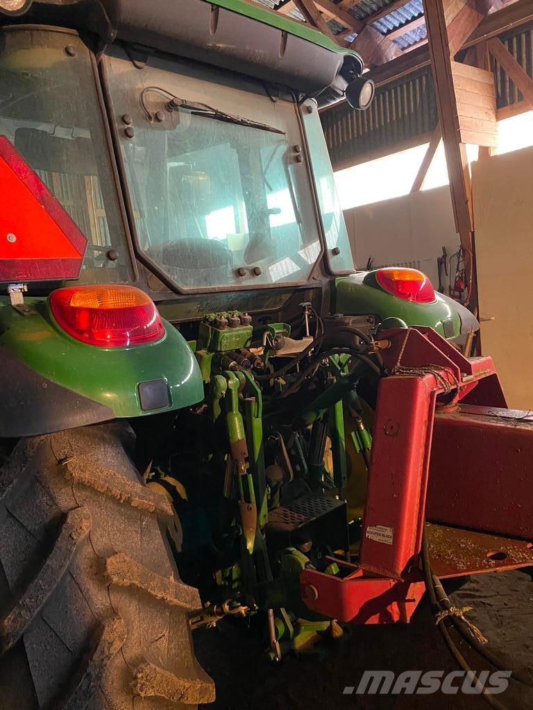 John Deere 5100M Traktoren