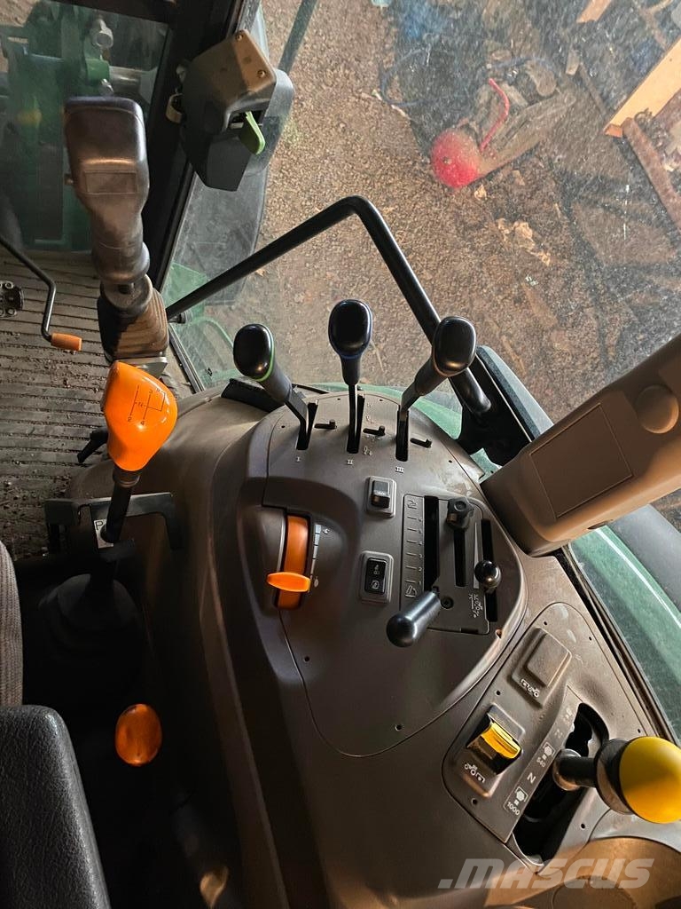 John Deere 5100M Traktoren