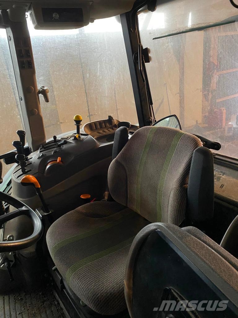 John Deere 5100M Traktoren