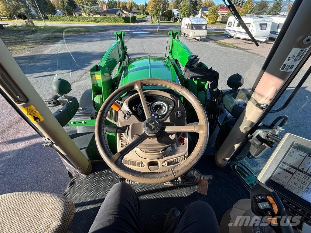 John Deere 6155R Traktori