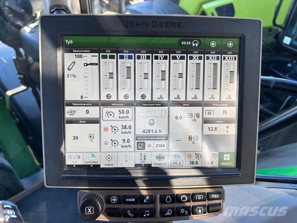 John Deere 6155R Traktori