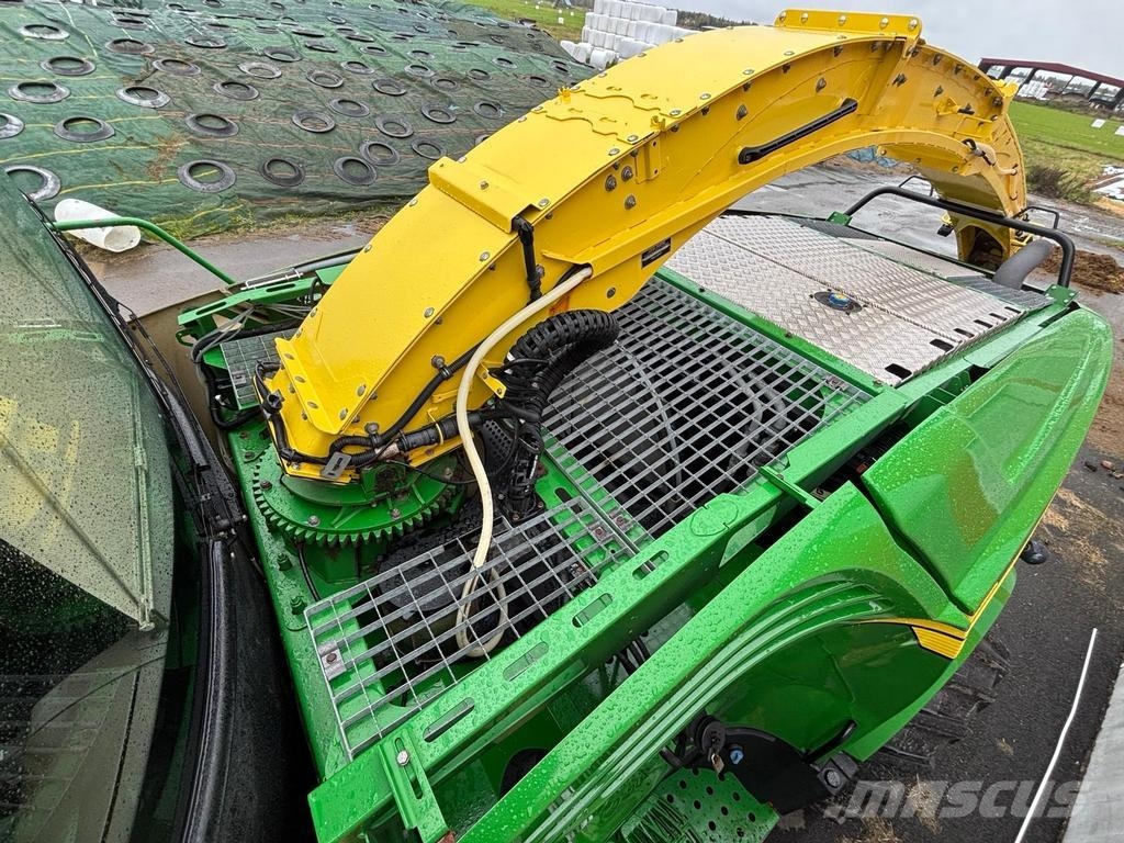 John Deere 8200 AJOSILPPURI Самоходные кормоуборочные комбайны