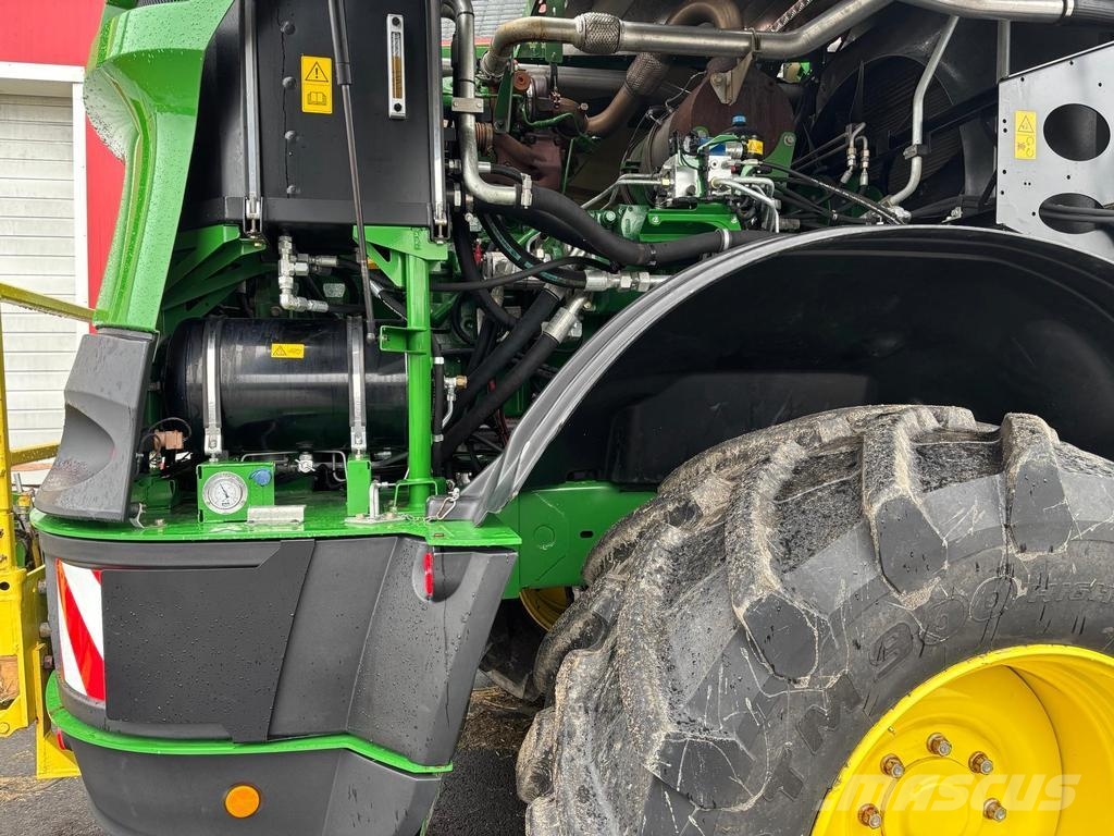 John Deere 8200 AJOSILPPURI Самоходные кормоуборочные комбайны