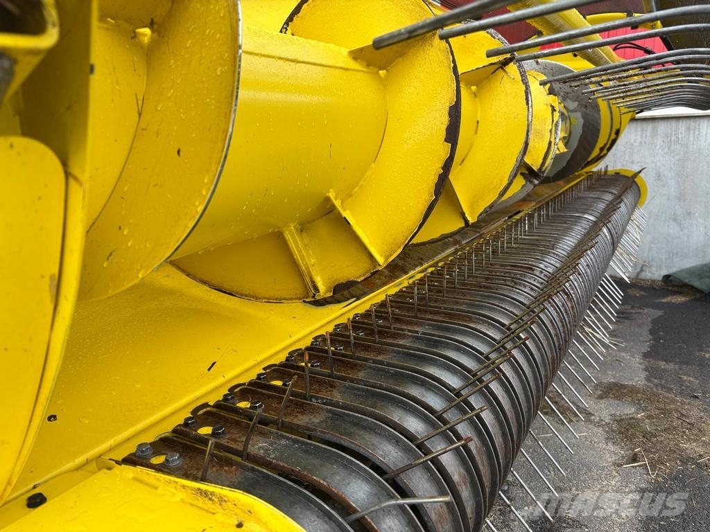 John Deere 8200 AJOSILPPURI Самоходные кормоуборочные комбайны