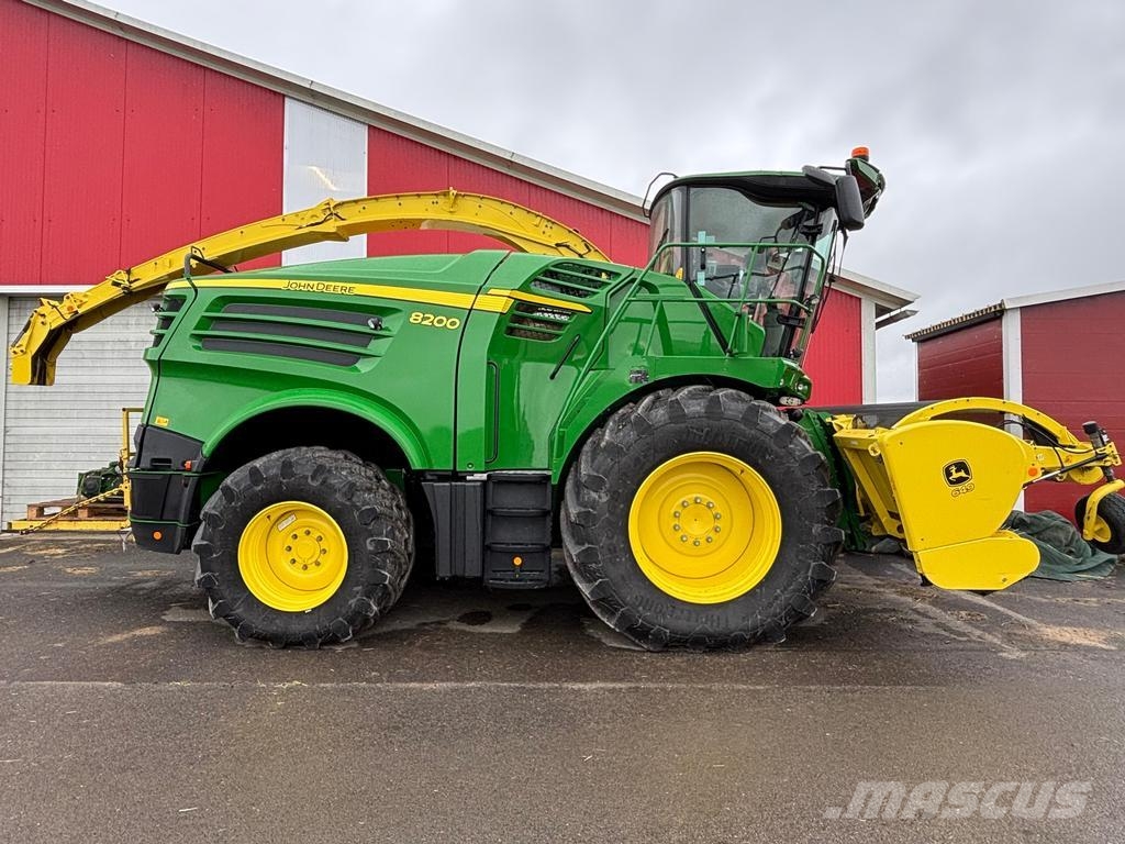 John Deere 8200 AJOSILPPURI Самоходные кормоуборочные комбайны