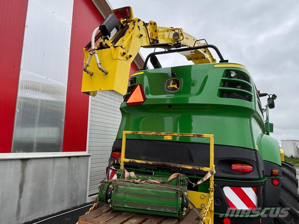 John Deere 8200 AJOSILPPURI Самоходные кормоуборочные комбайны