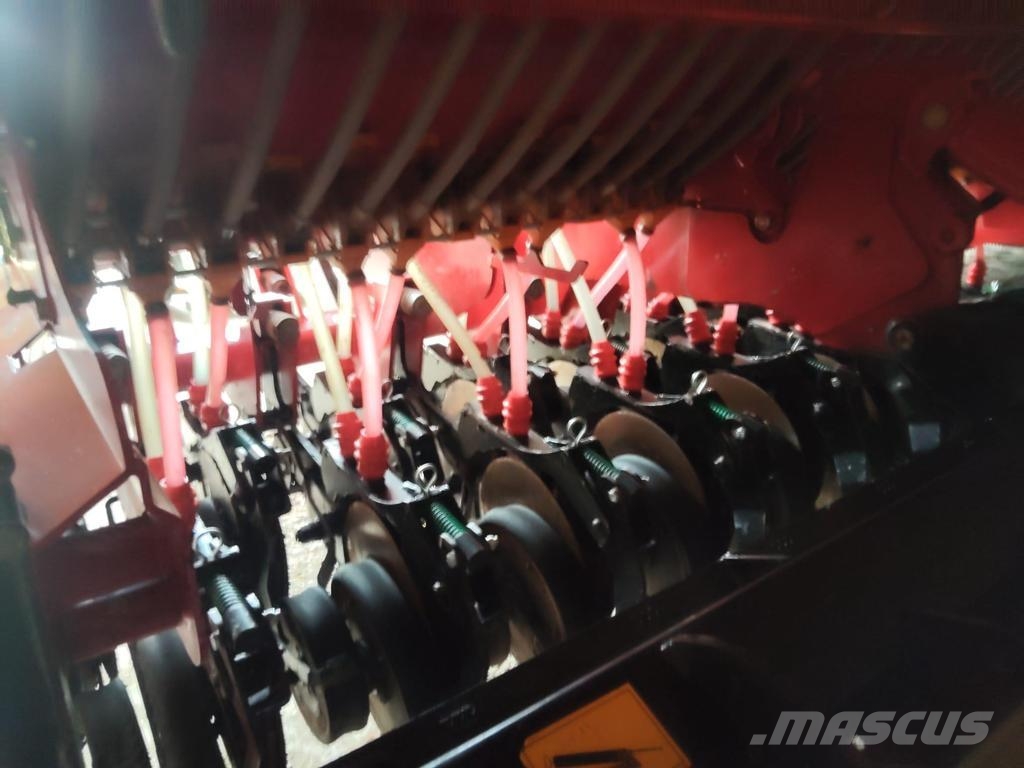 Junkkari MAESTRO 300D Perforadoras combinadas