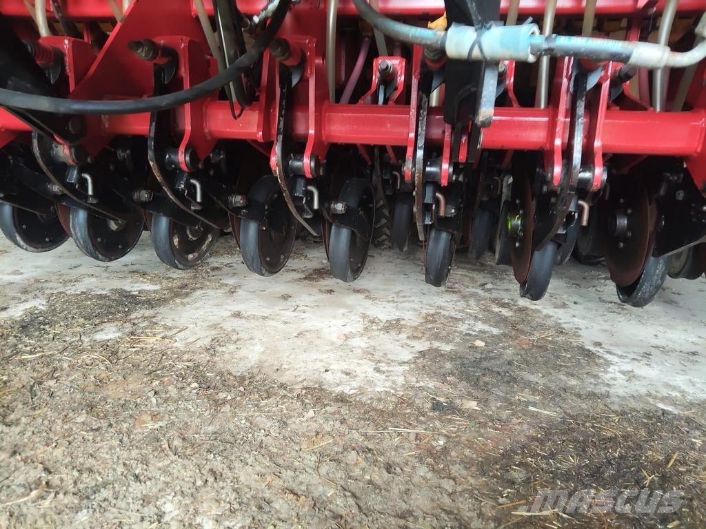 Junkkari MAESTRO 300D Perforadoras combinadas