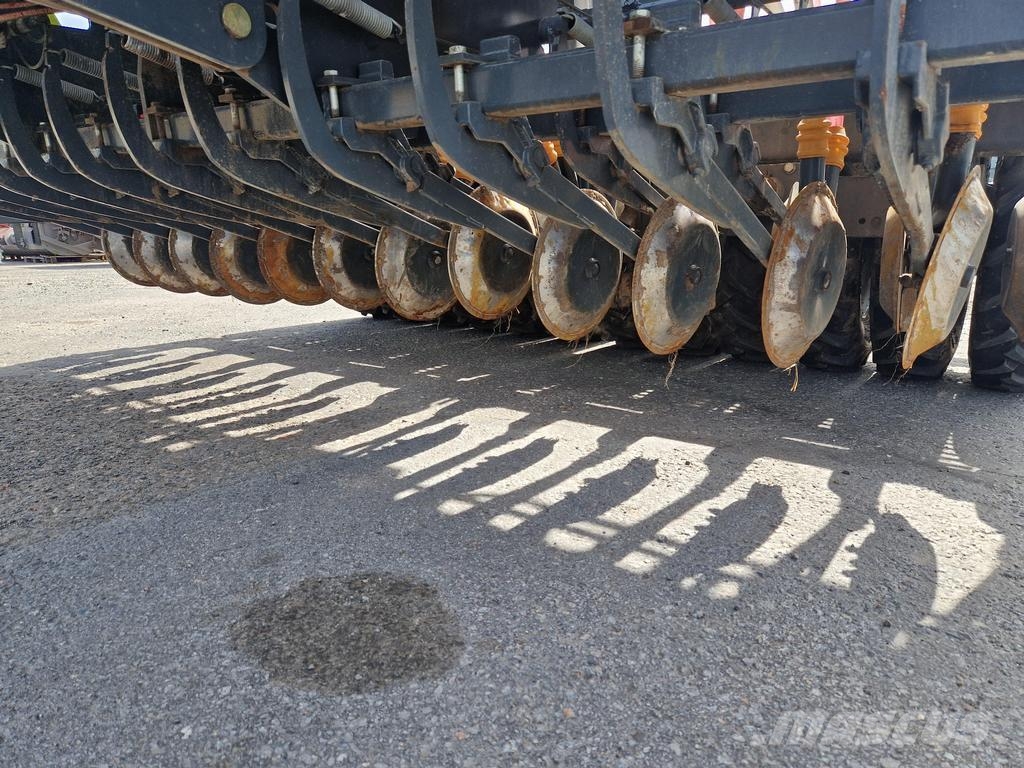 Junkkari S300 Perforadoras combinadas