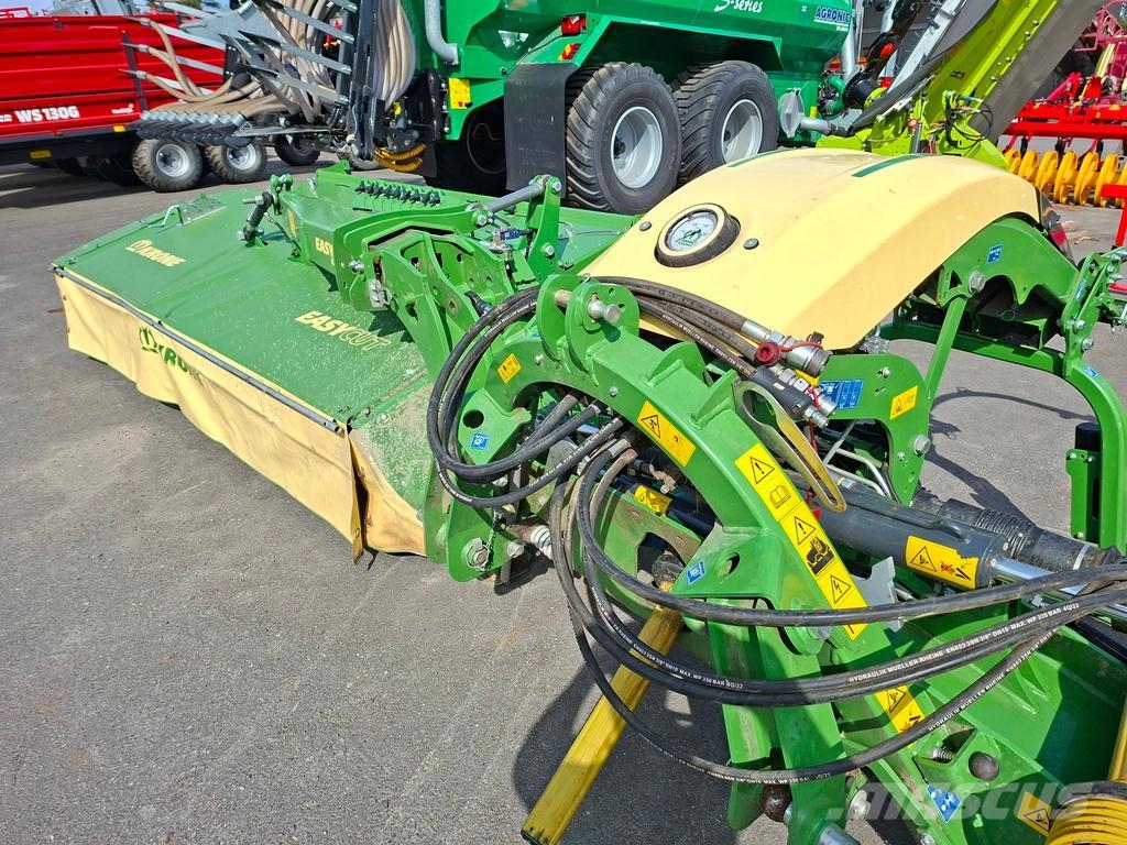Krone EASYCUT B 1050 CV NIIT.MU Formuojančios žoliapjovės