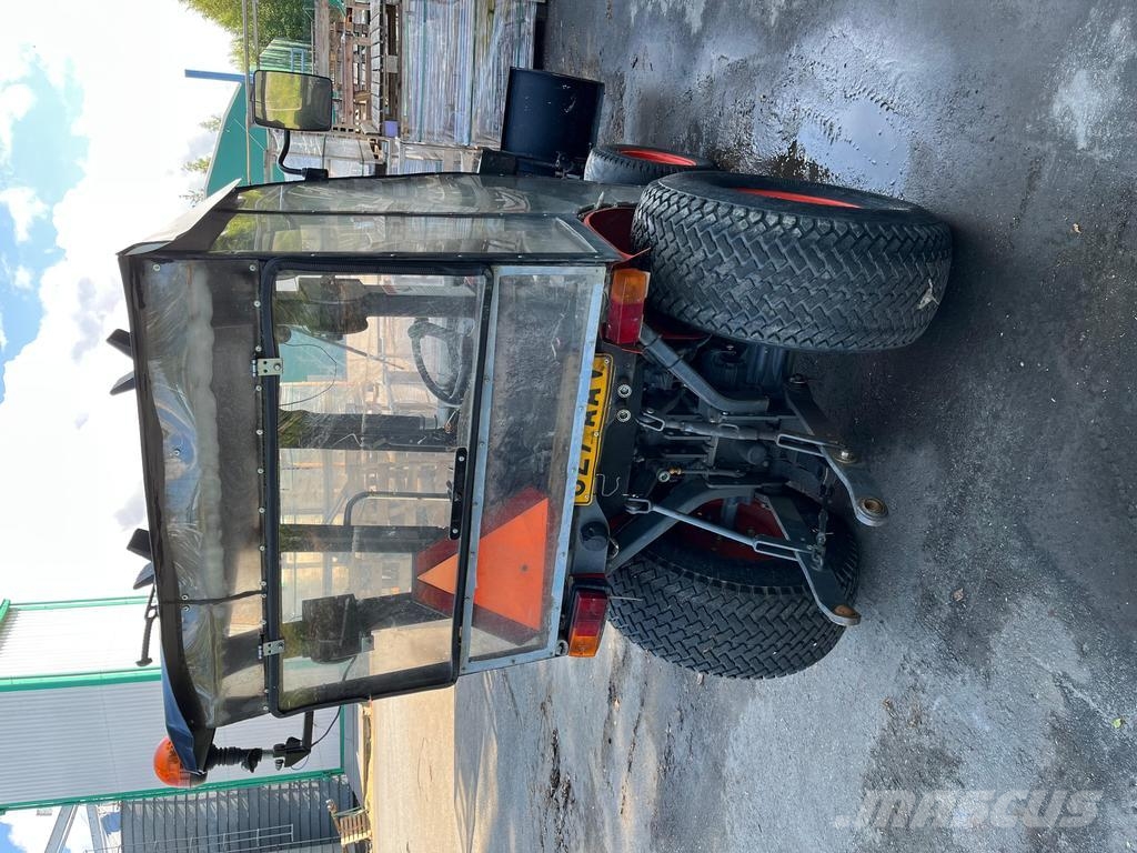 Kubota B2530 Compacttrekkers