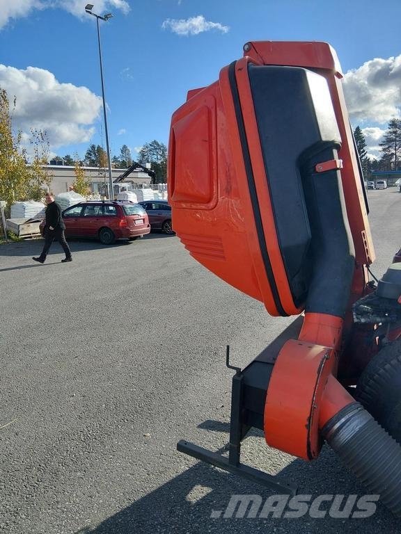 Kubota KERÄÄJÄ ST32 LEIKKURIIN Rijmaaiers
