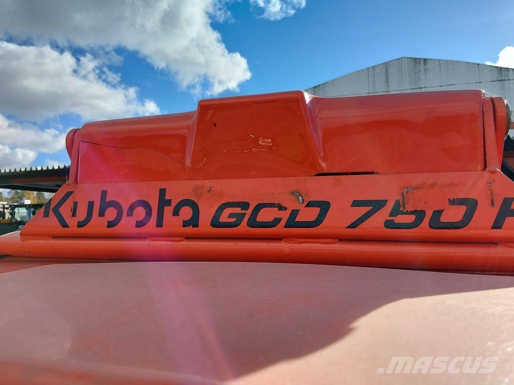 Kubota KERÄÄJÄ ST32 LEIKKURIIN Rijmaaiers