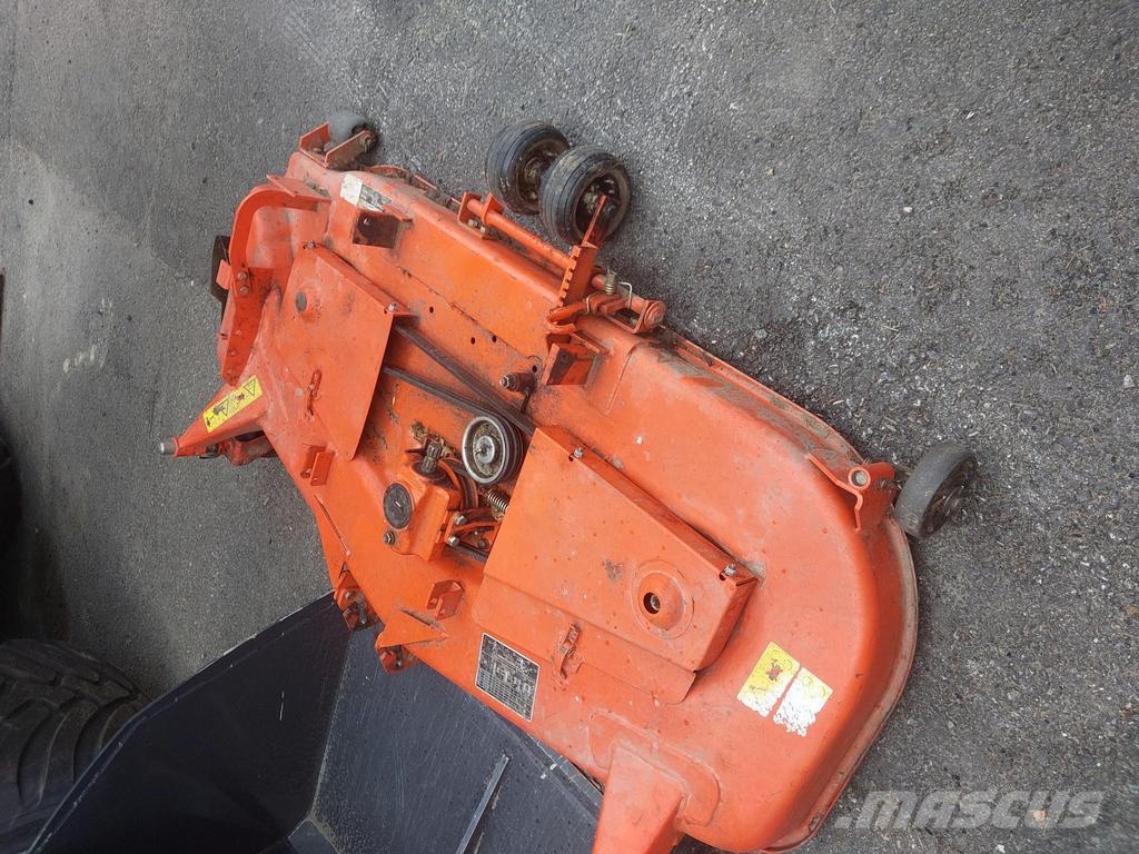 Kubota ST32 LEIKKURI Kompakttraktorer