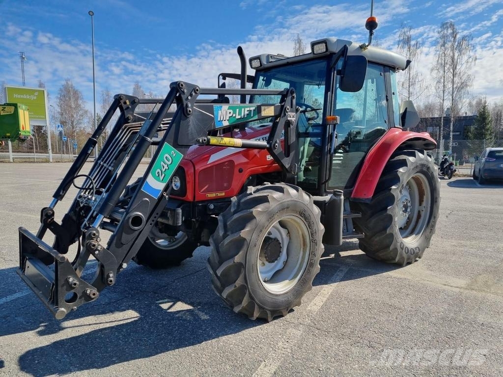 Massey Ferguson 240