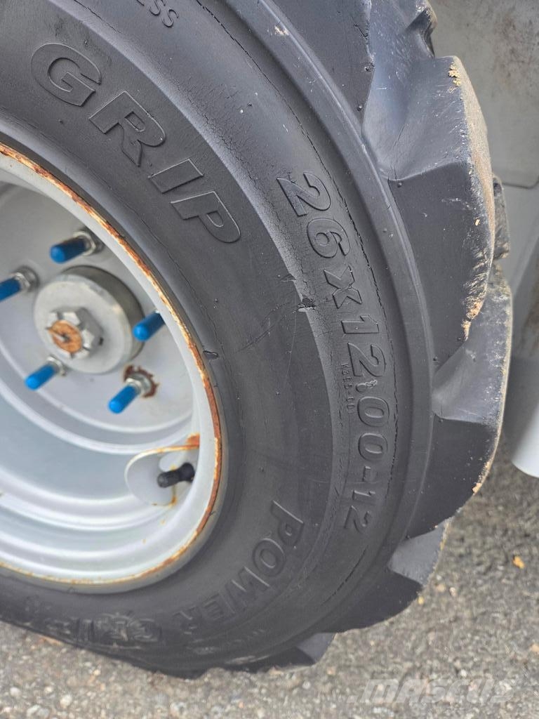 Multione A700D Večnamenski nakladalci