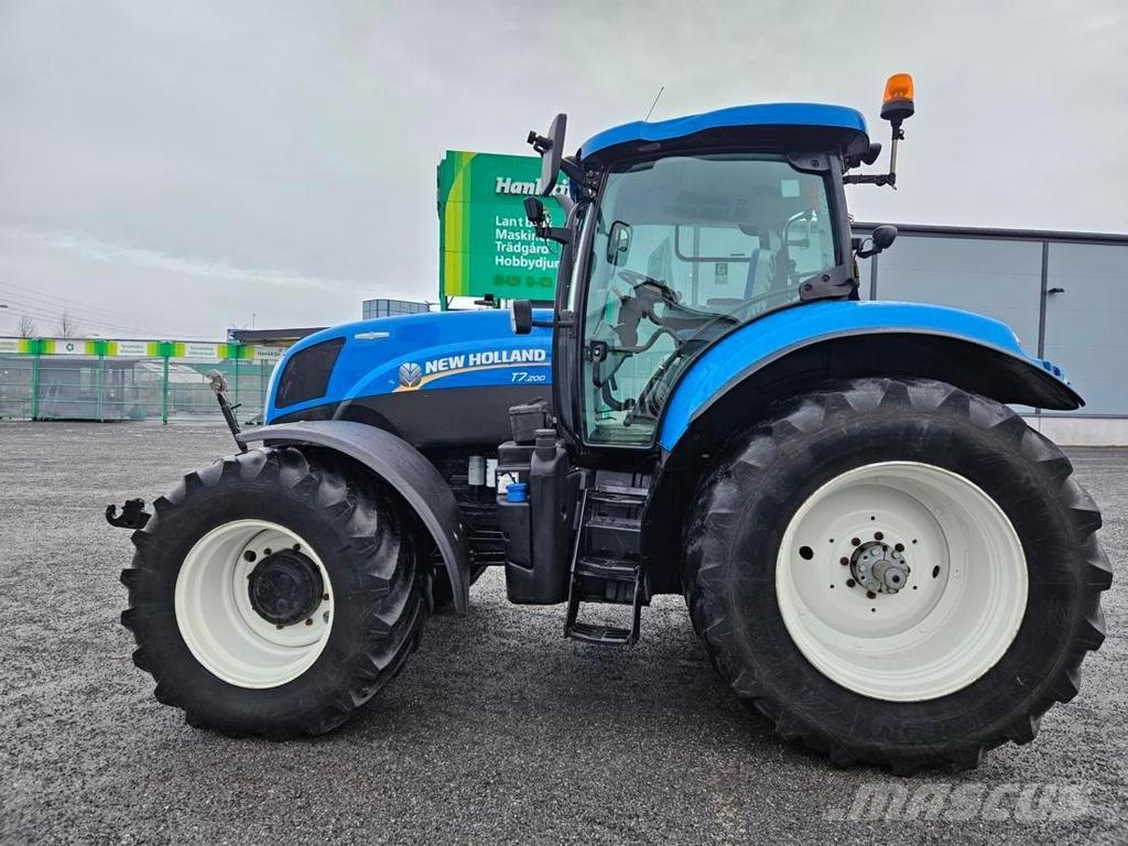New Holland T7.200 AUTOCOMMAND Traktorid