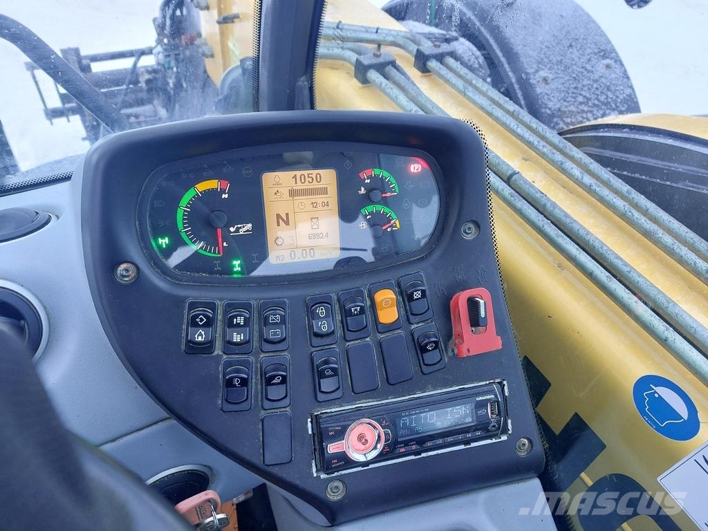 New Holland TH 7,37 PLUS Kurottajat