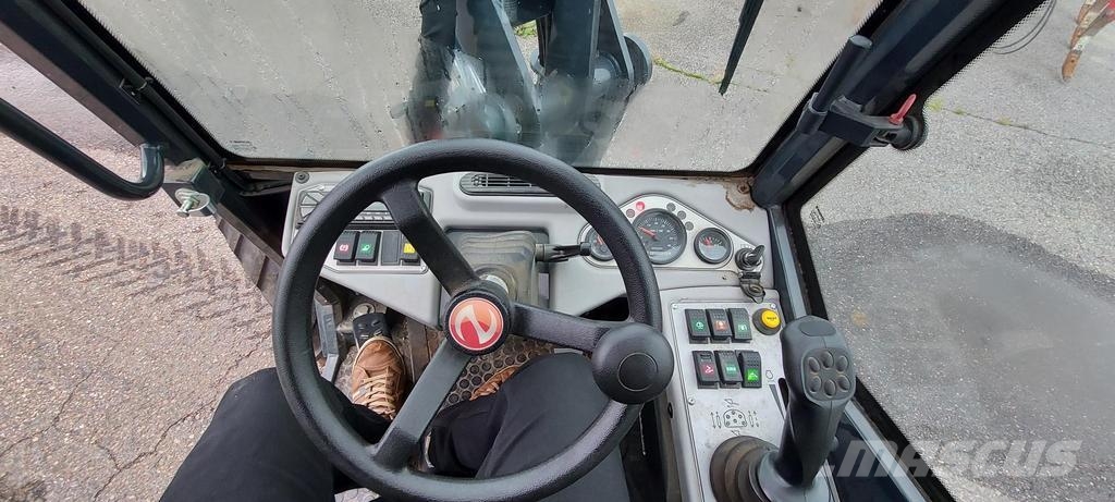 Norcar A7240 Višenamenski utovarivači