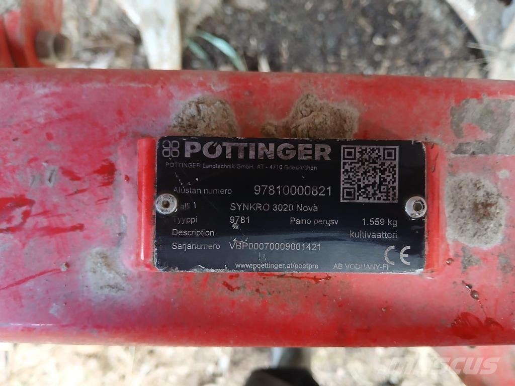 Pöttinger SYNCRO 3020 NOVA Cultivatoren