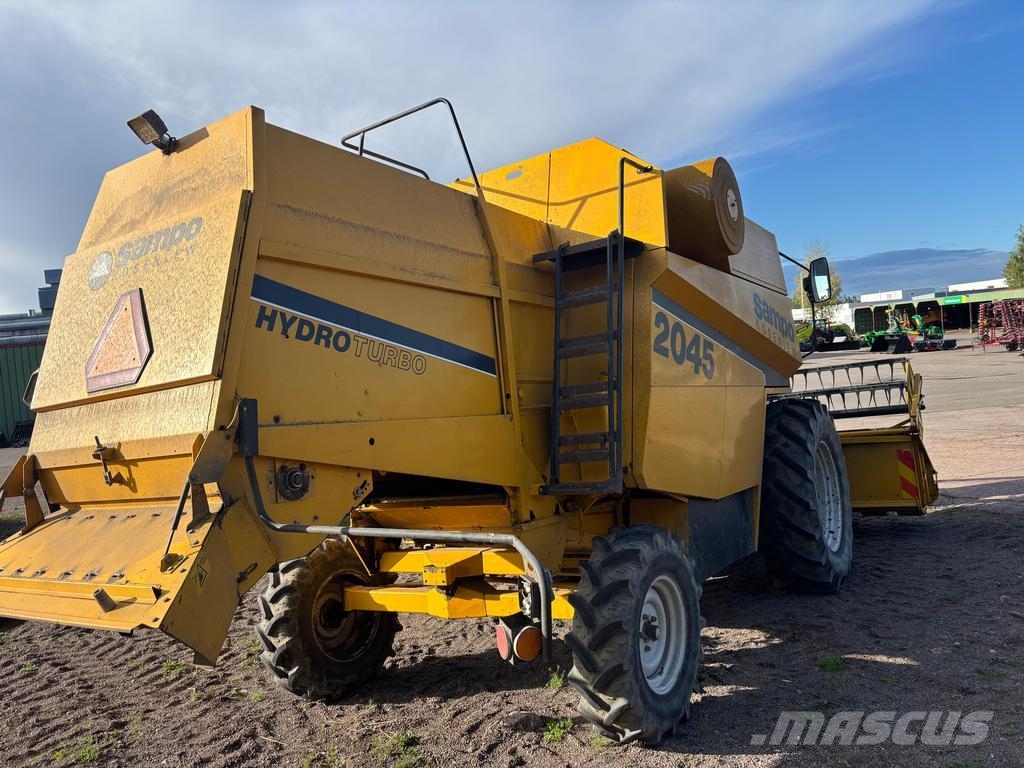 Sampo-Rosenlew 2045 HYDRO TURBO Cosechadoras combinadas