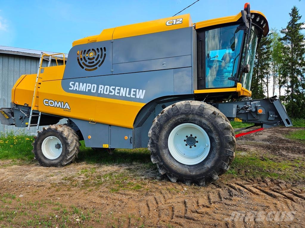 Sampo-Rosenlew C12 Ražas novākšanas kombaini