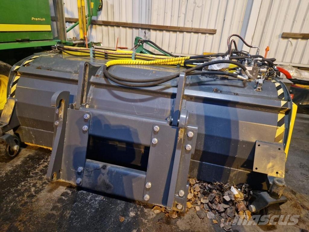 Stark KERÄÄVÄHARJA CSW 2500 Borstar & borstskopor