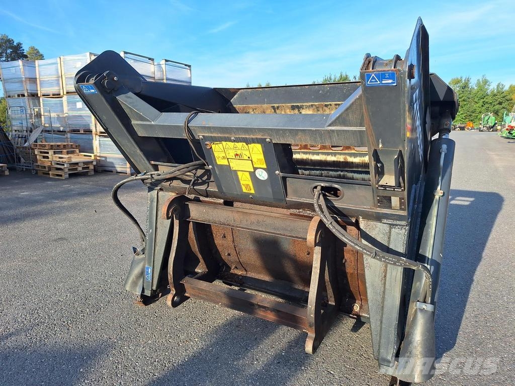 Trioliet TRIOMASTER S 200 ملقمات خلاط