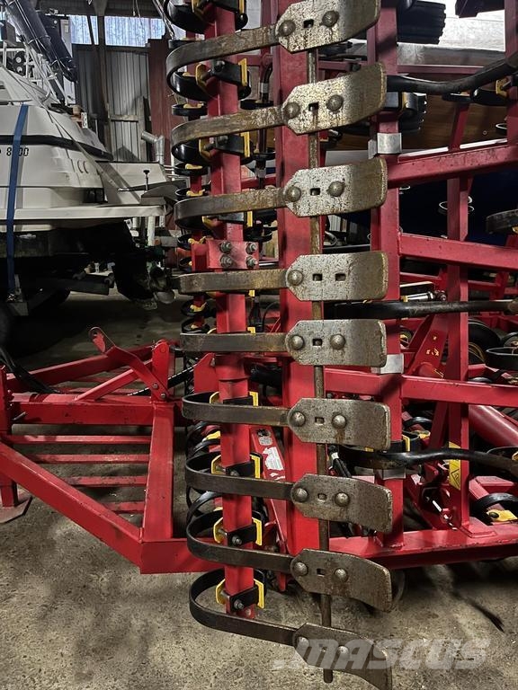 Väderstad NZA 800 كاسحات