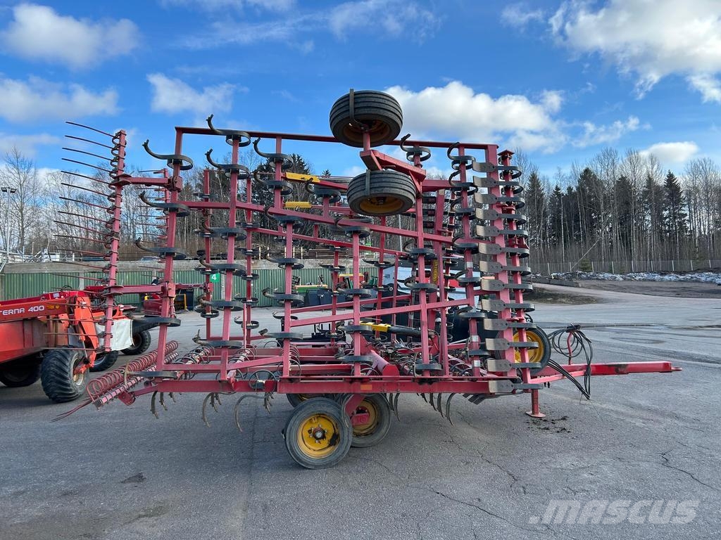 Väderstad NZE 700 كاسحات