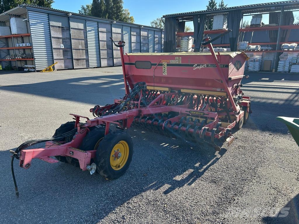 Väderstad RAPID 300 Perforadoras combinadas