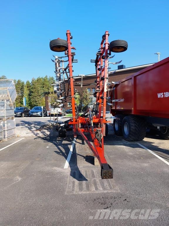 Väderstad SK 7.5 Cultivators