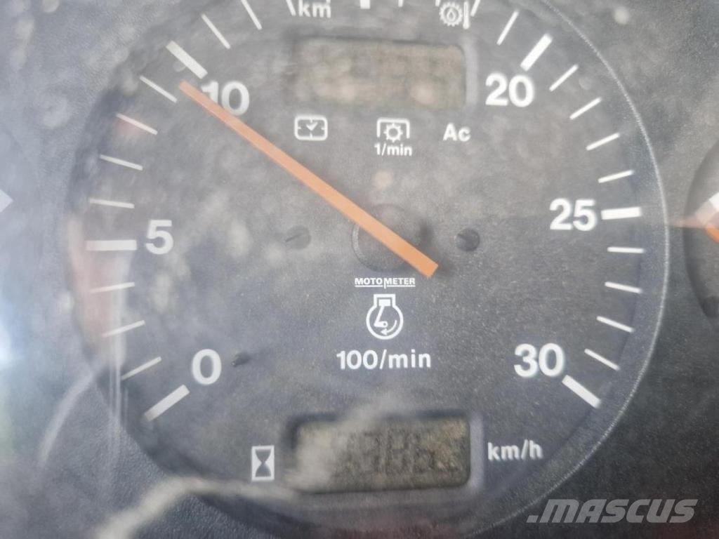 Valtra 6850 + ETUNOST 트랙터
