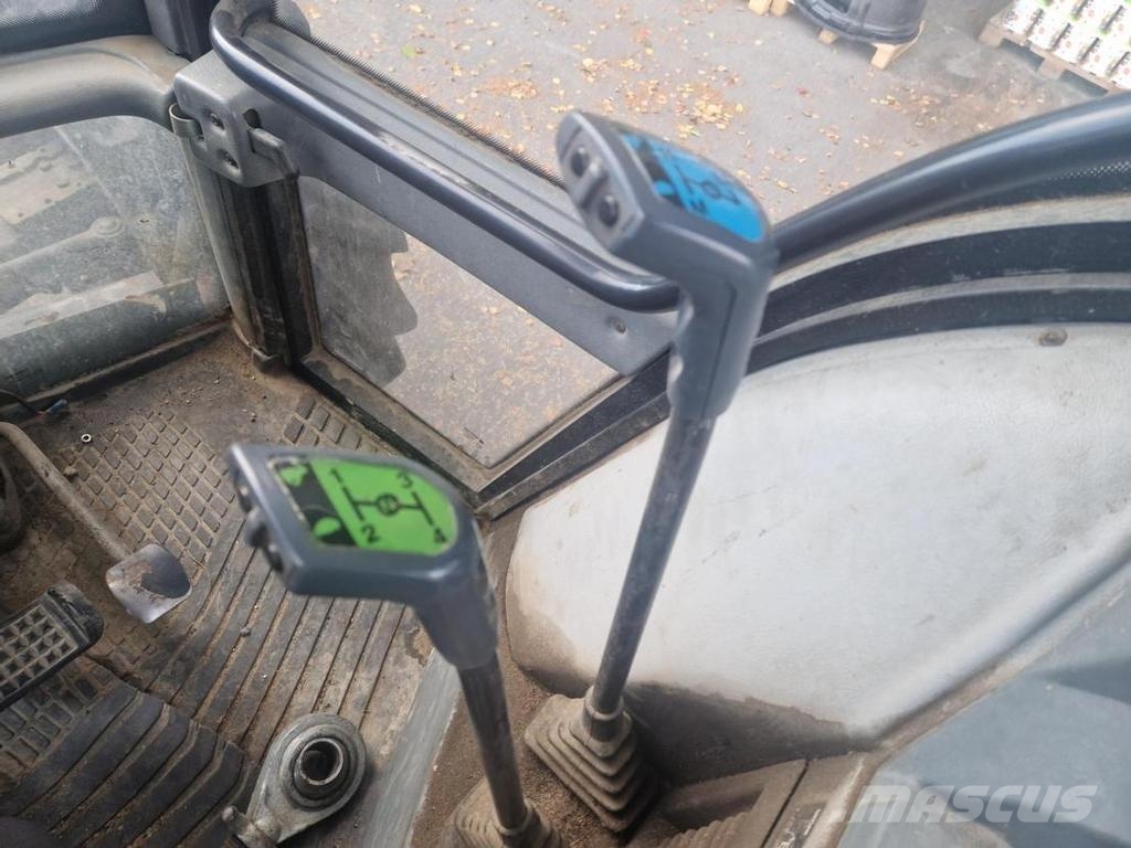 Valtra 6850 + ETUNOST 트랙터