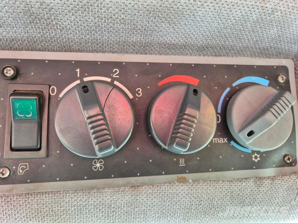 Valtra 8400 MEGA 拖拉机/农用车