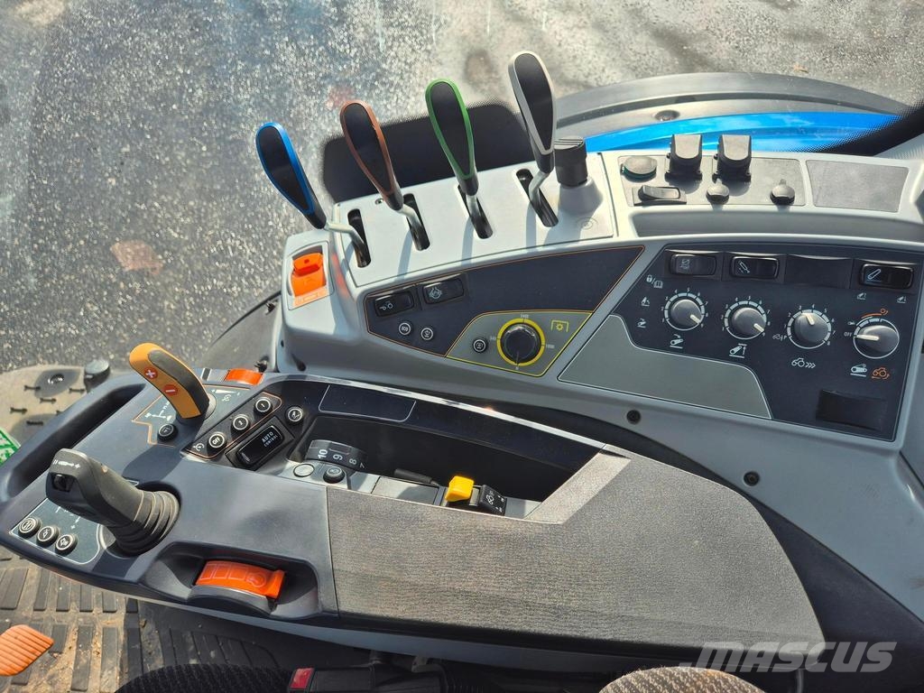 Valtra N154 ACTIVE Traktorit