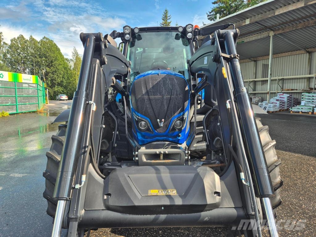Valtra N154 ACTIVE Traktorit