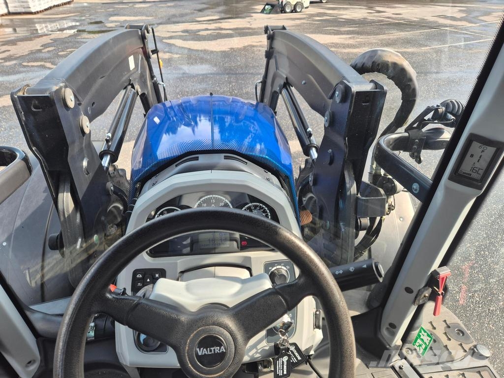 Valtra N154 ACTIVE Traktorit
