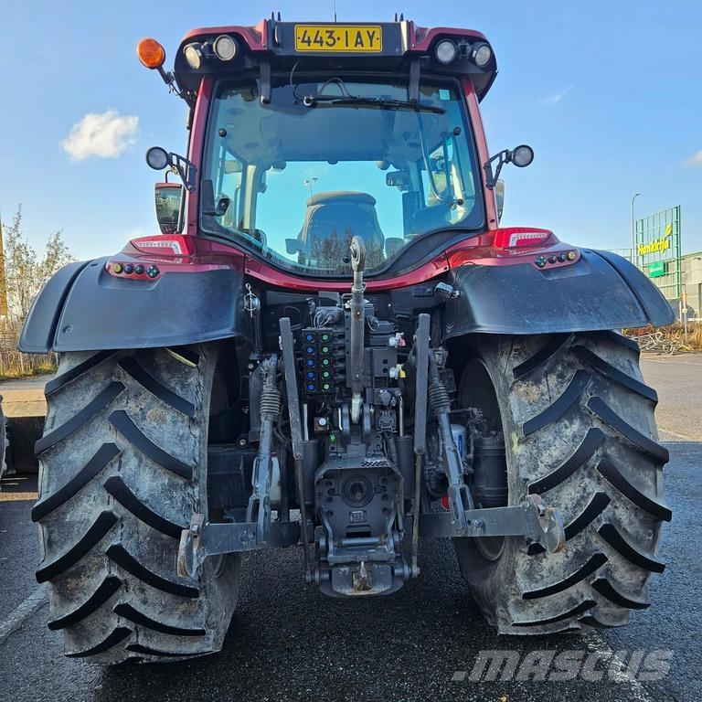 Valtra N155 Tratores Agrícolas usados