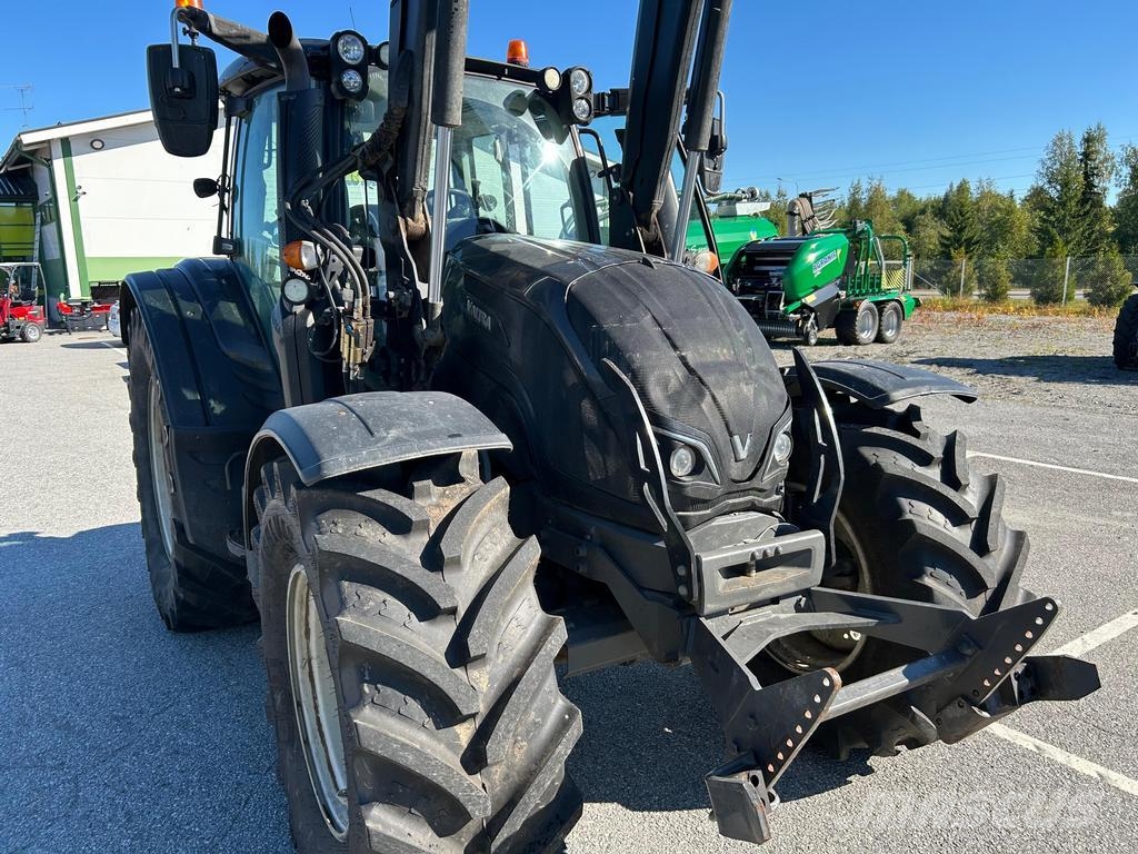 Valtra N174 VERSU SMARTOUCH 트랙터