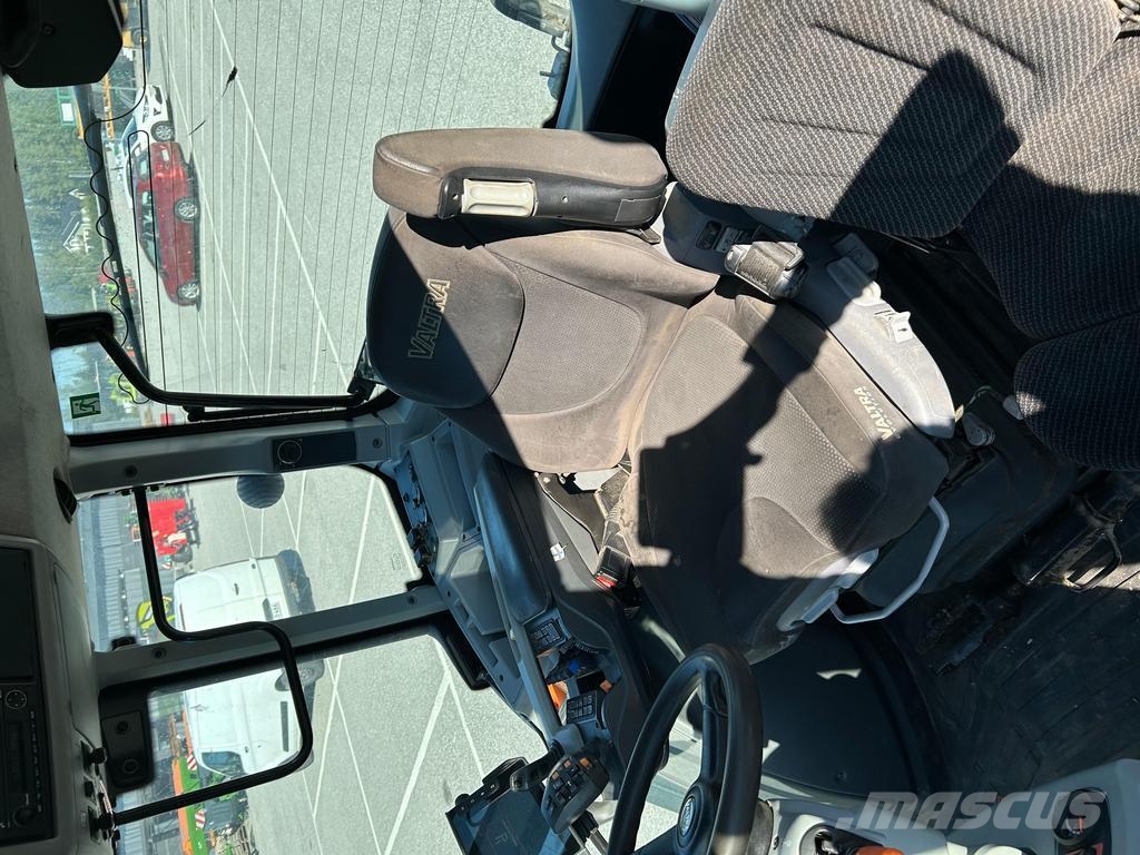 Valtra N174 VERSU SMARTOUCH 트랙터
